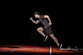 足球中超多队开始集训，主帅强调体能储备